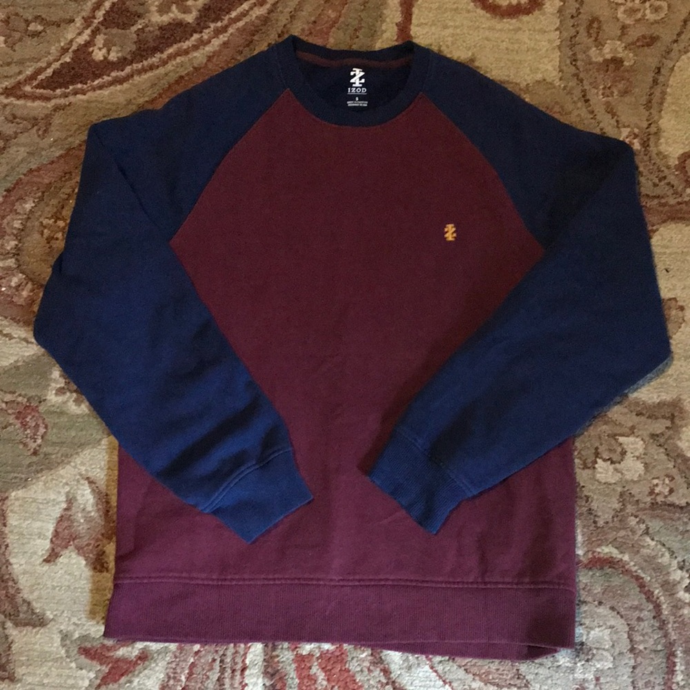 Izod sweater